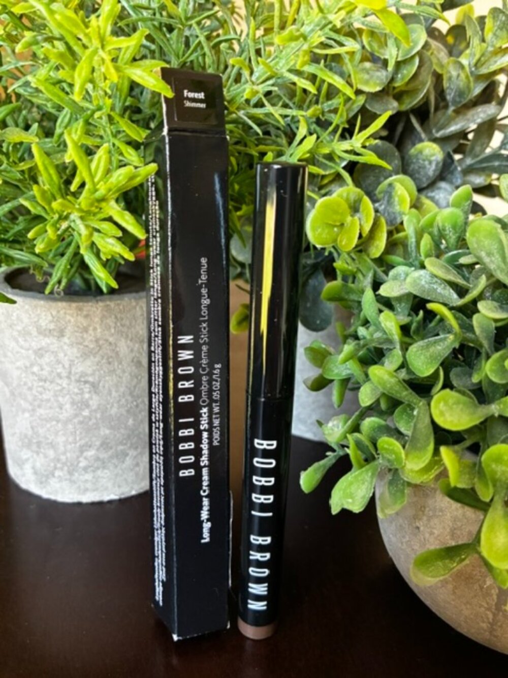 Bobbi Brown Long Wear Cream Shadow Stick color Forest